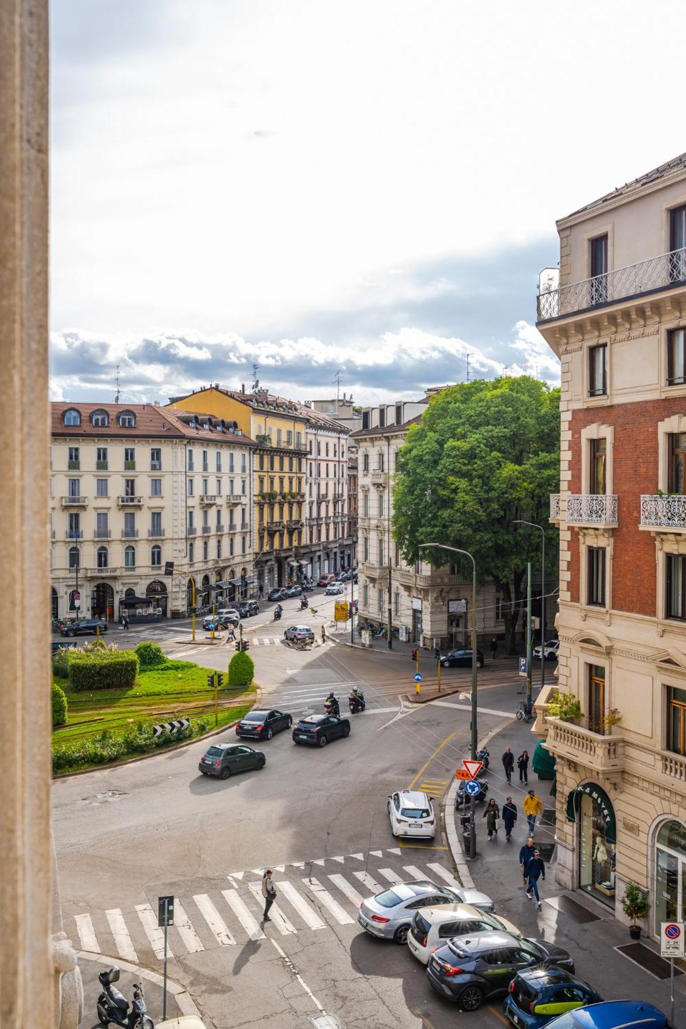 Modern 3-room Flat - Near Metro & Park Appartamento *